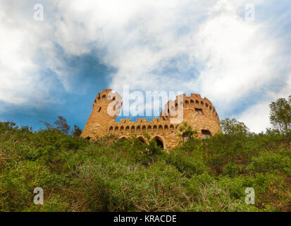 Lloret de Mar, Spanien - 14. September 2015: Castell Plaja am Strand Sa Caleta in Costa Brava Stockfoto