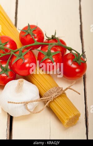 Italienische Pasta grundlegenden Zutaten Stockfoto
