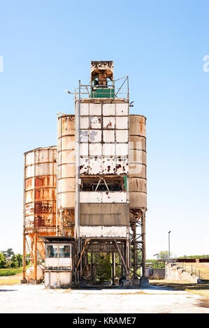 Betonmischanlagen Silos Stockfoto