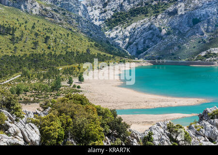 Fantastischer Blick auf den Embalse de cuber Stockfoto