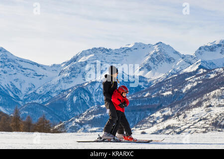 Skipisten, Sauze d, Provinz Turin, Piemont, Italien Stockfoto