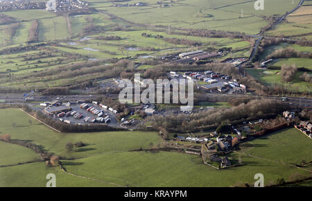 Luftaufnahme von Hartshead Moor Services Welcome Break services auf M62, West Yorkshire, UK Stockfoto