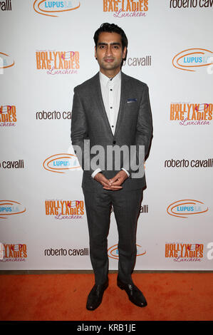 Lupus LA 15. jährlichen Hollywood Tasche Damen Mittagessen - Ankunft mit: Kumail Nanjiani Wo: Beverly Hills, Kalifornien, USA, wenn: 17 Nov 2017 Credit: FayesVision/WENN.com Stockfoto