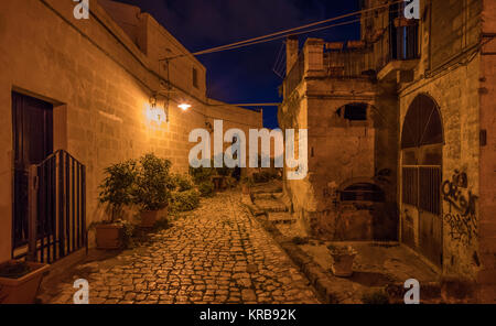 Schönen Abend Anblick der "Assi"-Bezirk in Matera, Basilikata, Süditalien. Stockfoto