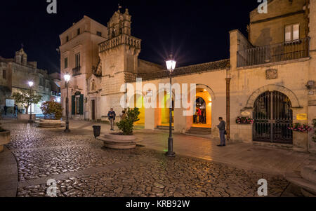 Schönen Abend Anblick der "Assi"-Bezirk in Matera, Basilikata, Süditalien. Stockfoto