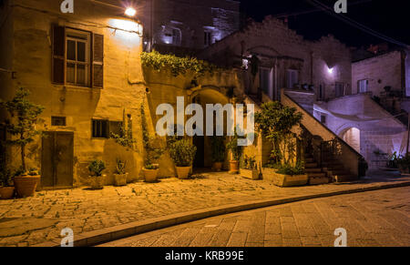 Schönen Abend Anblick der "Assi"-Bezirk in Matera, Basilikata, Süditalien. Stockfoto