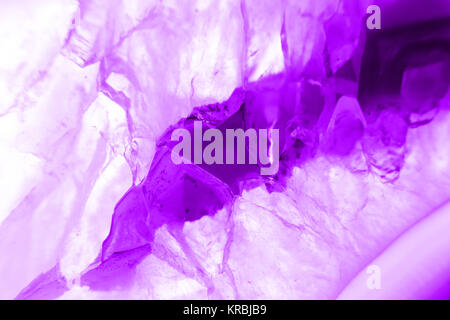 Zusammenfassung Hintergrund, Ultra Violet pruple Achat mineral Querschnitt Stockfoto