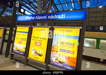 Student Agency - wilsonovo RegioJet - Hlavni nadrazi, Wilsonova ulice, Nove Mesto, Praha, Ceska Republika/Wilson Hauptbahnhof, Prag, Tschechische Stockfoto