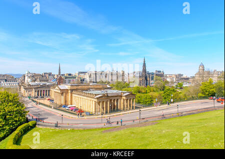 Luftaufnahme von Edinburgh mit Scott Monument Stockfoto