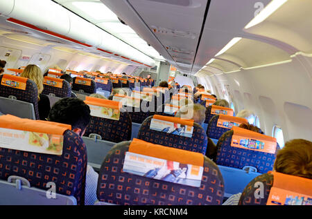 Interieur von Easyjet, Kabine Stockfoto