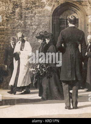 Königin Alexandra und Kaiserin Marie, Maundy Donnerstag Stockfoto