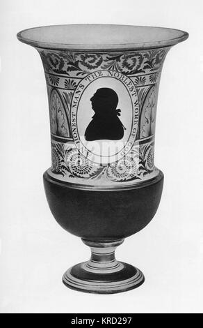 Worcester-Vase mit Silhouettenporträt von König George III Stockfoto