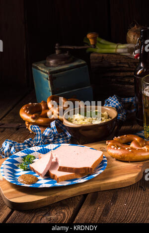 Bayerischen Hackbraten mit süß senf Stockfoto