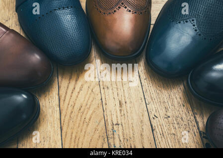 Elegante Herrenschuhe im Detail Stockfoto