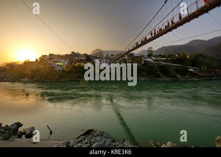 Ram Jula Laxman Jhoola Rishikesh Indien, Ganges river valley Stockfoto