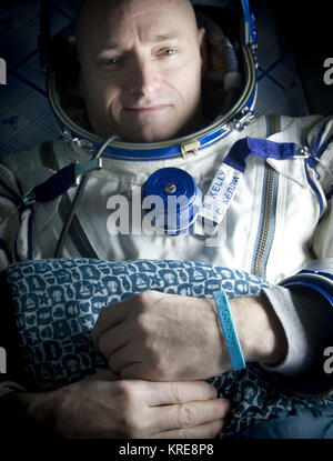 Scott Kelly nach Sojus TMA-01 M Landung (Expedition 26) Stockfoto