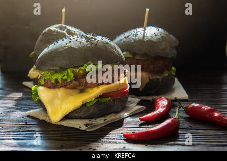 Große schwarze burger Stockfoto