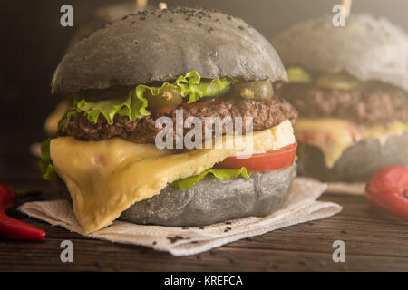 Große schwarze burger Stockfoto