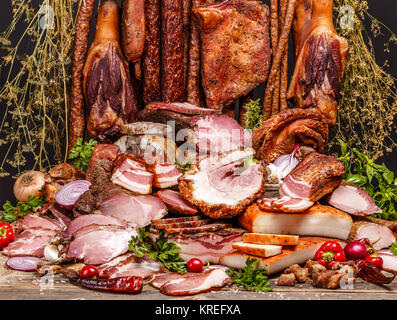 Verschiedene geräucherte Schweinefleisch Stockfoto