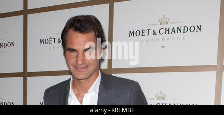 MELBOURNE, Australien - Januar 16: Roger Federer aus der Schweiz kommt an der Moet & Chandon Veranstaltung vor den Australian Open im Crown Towers am Januar 16, 2015 in Melbourne, Australien. Personen: Roger Federer Stockfoto