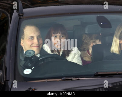 London, Großbritannien. 20 Dez, 2017. Freddie Windsor, verlassen die Königin Elizabeth II jährliche Weihnachtsessen, im Buckingham Palace, London, am 20. Dezember 2017. Credit: Paul Marriott/Alamy leben Nachrichten Stockfoto