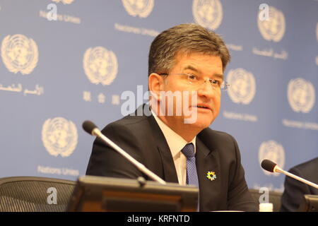 Uno, New York, USA. 20 Dez, 2017. Miroslav Lajcak, UN-Präsident der Generalversammlung statt, ein Ende des Jahres Pressekonferenz bei den Vereinten Nationen. Foto: Matthew Russell Lee/Innere Stadt drücken Sie Stockfoto