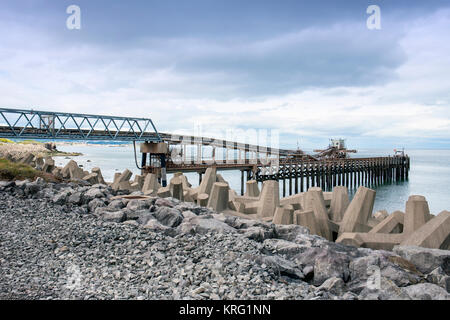 Raynes Bootsanleger mit See Defense in Llanddulas North Wales UK Stockfoto