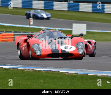 Chris Beighton, Nigel Greensall, Lola T70 MK 3 B, 1000 Km, Pre-73 Prototyp, Tourenwagen und GT-Fahrzeuge, Donington historische Festival, April, 2017, laufender Motor, Stockfoto