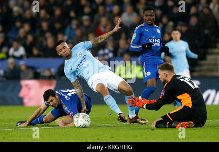 Von Leicester City Aleksander Dragovic (links), von Manchester City Gabriel Jesus (Mitte) und Leicester City Torwart Ben Hamer (rechts) Kampf um den Ball während der carabao Cup Viertelfinale für die King Power Stadion, Leicester. Stockfoto