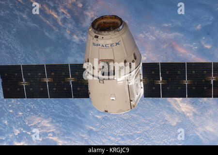 SpaceX CRS-3 Dragon kommt an der ISS Stockfoto