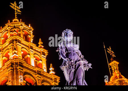 Paz Peace Statue Unserer Lieben Frau Basilika Nacht Guanajuato Mexiko Stockfoto