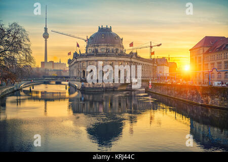 Museum Insel auf der Spree bei Sonnenaufgang, Berlin Stockfoto