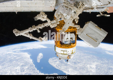 ISS-27 HTV-2 Canadarm2 und Dextre Stockfoto