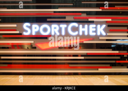 Sport Chek store Logo, größte kanadische Einzelhändler der sportliche Kleidung und Sportartikeln, FGL, Sport, Ontario, Kanada. Stockfoto