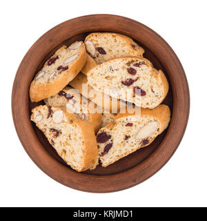 Cookies mit Rosinen in einem keramischen Platte. Auf weissem Hintergrund. Stockfoto