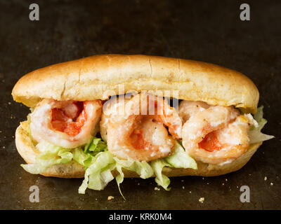 Rustikale american Shrimps po boy Sandwich Stockfoto