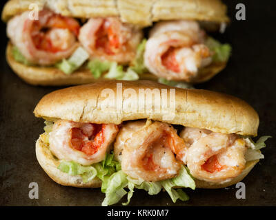 Rustikale american Shrimps po boy Sandwich Stockfoto