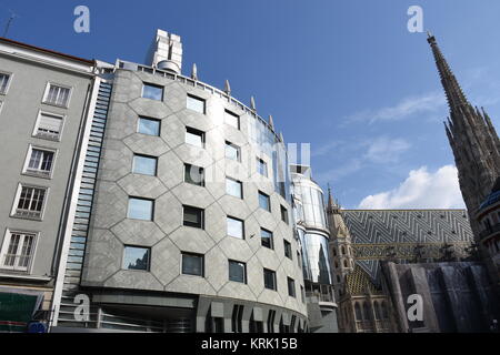 Wien, Haas Haus Haas Haus, im 1. Bezirk, Stock im Eisen Platz, st. Stephen's Cathedral, Hans Hollein, Bay Stockfoto