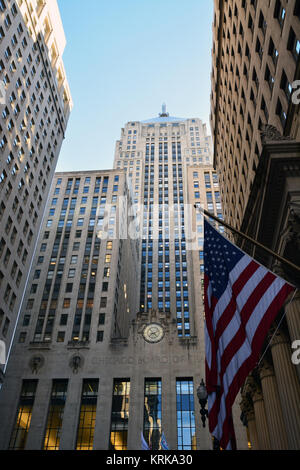 Die Chicago Board of Trade Gebäudes sitzt am Ende des LaSalle Street Canyon im Herzen des Finanzviertels. Stockfoto