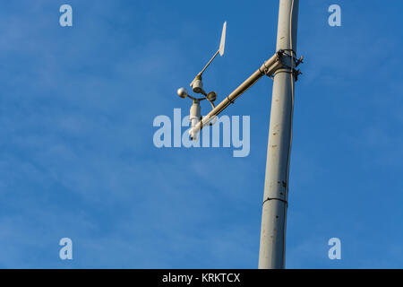 Wetterstation mit Anemometer Stockfoto