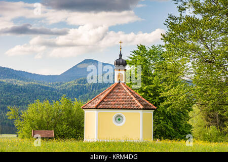 Kapelle in den Alpen von Bayern Stockfoto