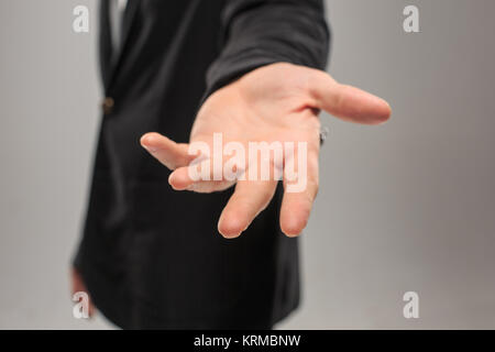 Gekleidet in einen Business Anzug kaukasischen männliche hand Stockfoto