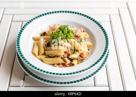 Speck-Aglio Olio Nudeln Stockfoto