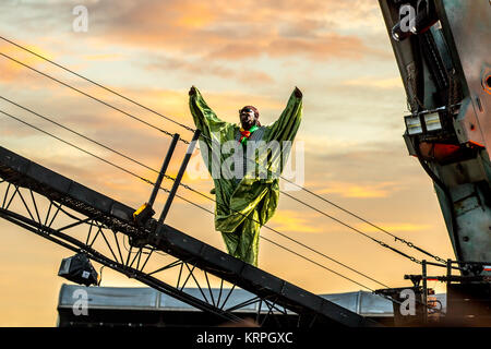 Arcadia auf dem Glastonbury Festival 2017. Bild: Alamy/Charlie Raven Stockfoto