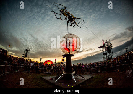 Arcadia auf dem Glastonbury Festival 2017. Bild: Alamy/Charlie Raven Stockfoto