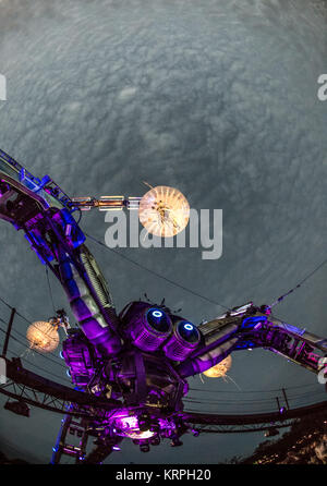 Arcadia auf dem Glastonbury Festival 2017. Bild: Alamy/Charlie Raven Stockfoto