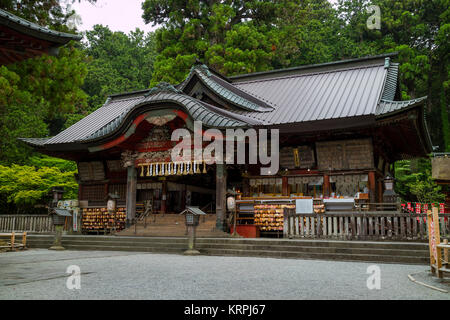 Fujiyoshida City, Japan - 13. Juni, 2017: Fujiyoshida Sengen Shrine in Fujiyoshida Stadt in der Dämmerung Stockfoto