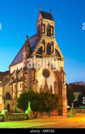 St. Michael Kapelle (Kaplnka svätého Michala) in der Nacht in Kosice, Slowakei Stockfoto