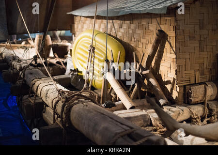 OSLO, Norwegen - Das Kon-Tiki-Museum in Oslo ist Die Kon-Tiki Expedition gewidmet, einer 1947 Reise mit dem Floß über den Pazifik von Südamerika zu den Polynesischen Inseln, geführt durch norwegische Forscher und Schriftsteller Thor Heyerdahl. Das Museum zeigt den ursprünglichen Kon-Tiki aus Balsaholz Schiff sowie die Ra II, ein Boot überwiegend aus Schilf, Heyerdahl aus Nordafrika in die Karibik gesegelt. Stockfoto