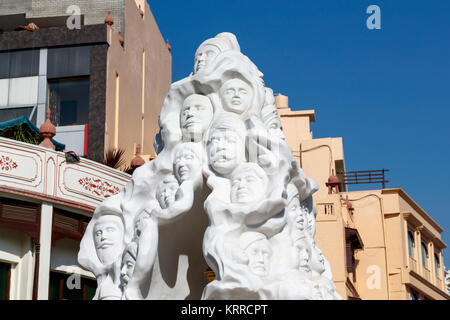 Skulptur außerhalb des Jallianwala Bagh, einem öffentlichen Garten in Amritsar, Punjab, Indien, das Gedenken an die Märtyrer des 1919 Jallianwala Bagh Massakers Stockfoto